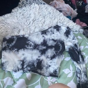 one shoulder tie die crop top